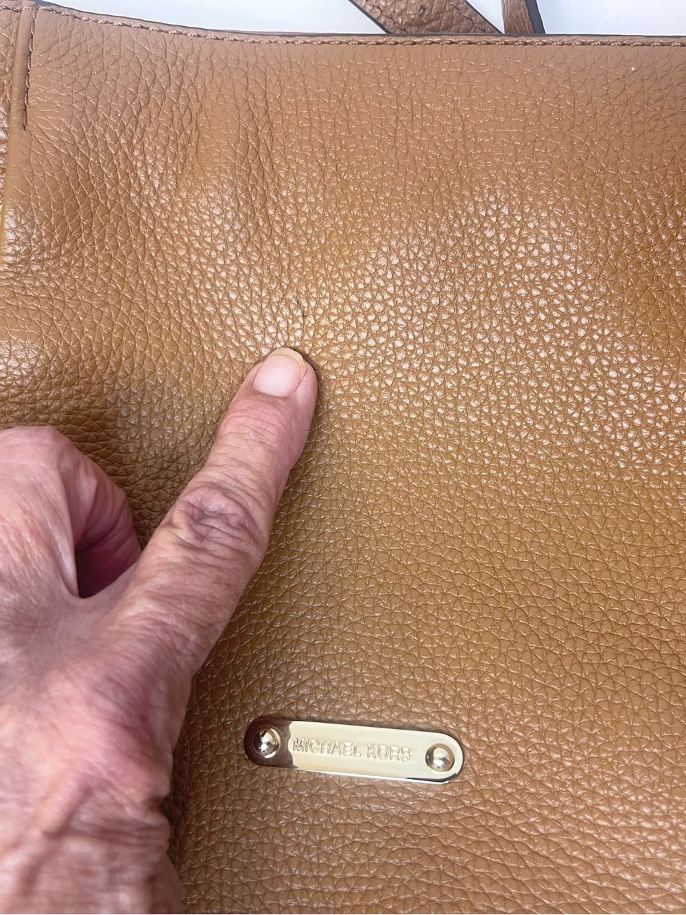 Michael Kors Crosby Pebbled Leather Medium Messenger Bag - Picture 14 of 15